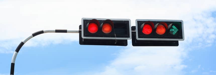 Flashing Red Lights and Right-of-Way Car Accidents