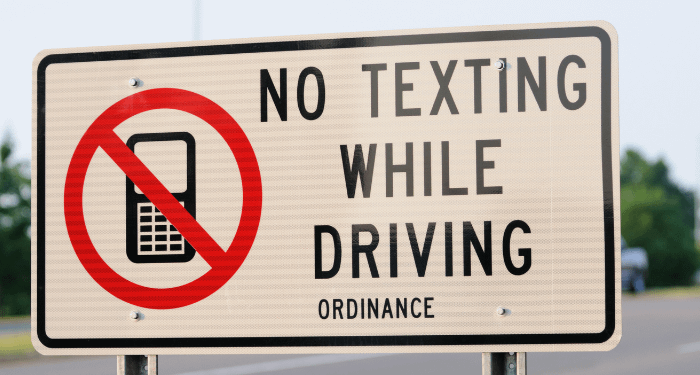 Know If You Can Sue a Driver Who Hit Your Automobile While Texting